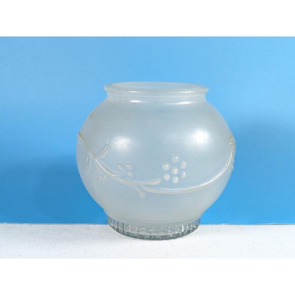 Smaller MCM frosted glass lamp shade 4 3/8", Art deco style replacement light - Picture 7 of 9